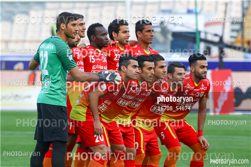 استقلال 1-فولاد خوزستان 0-96/01/12-بختیار رحمانی,ایوب والی,احسان مرادیان,ساسان انصاری,محمد اهل شاخه,اسماعیل شریفات,ماتیاس چاگو,سینا مریدی,احمد عبداله زاده,بهرام رشید فرخی,سروش سعیدی,