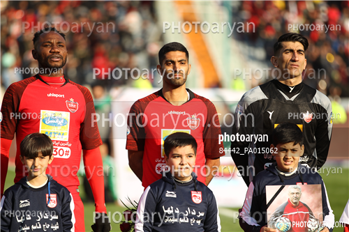 پرسپولیس 2-تراکتور سازی 0 (98/11/06)-محمد انصاری,علیرضا بیرانوند,Christian Osaguona (کریستین اوساگونا),