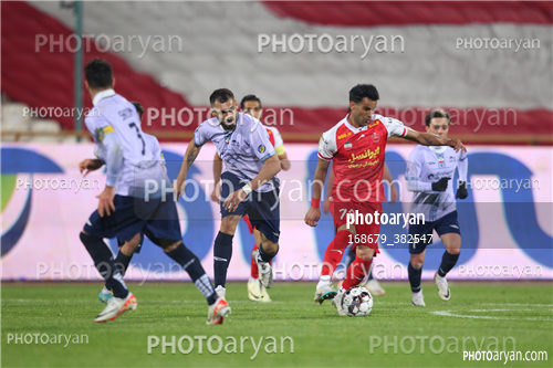 پرسپولیس 2-تراکتور 0  (1402/12/02)-