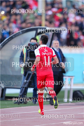 پرسپولیس 4 -ذوب آهن اصفهان 0 (96/09/10)-کمال کامیابی نیا,