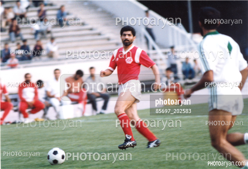 بازیکنان دهه های مختلف فوتبال ایران22-محمد پنجعلی,