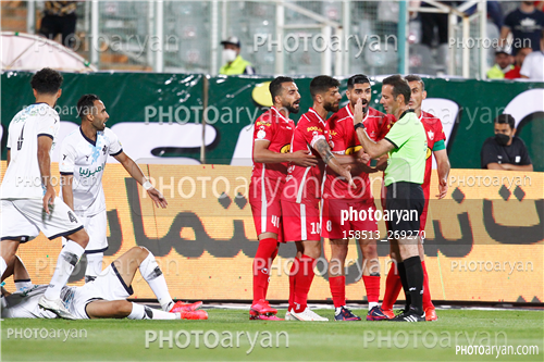 پرسپولیس 2- پیکان 0 (1401/02/14)-سید جلال حسینی,رضا عادل,ميلاد سرلک چيوا,حامد پاکدل,