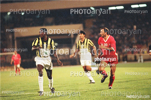 بازیکنان دهه های مختلف فوتبال ایران 2-حمید درخشان,