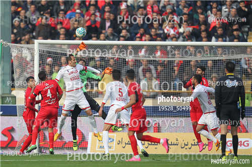 پرسپولیس 3- تراکتورسازی تبریز‎ (95/11/17)0-مهدی طارمی,علیرضا بیرانوند,حسین ماهینی,محسن بنگر,