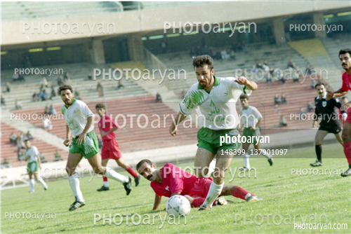 بازیکنان دهه های مختلف فوتبال ایران24 -