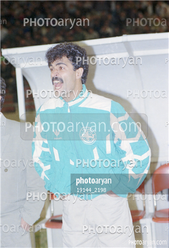 بازیکنان دهه های مختلف فوتبال ایران 3-سیروس قایقران,