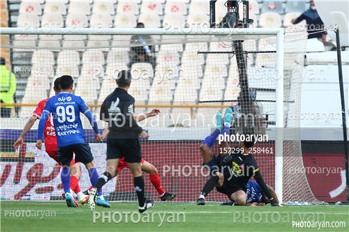 استقلال 1- پرسپولیس  1 (1400/12/26)-