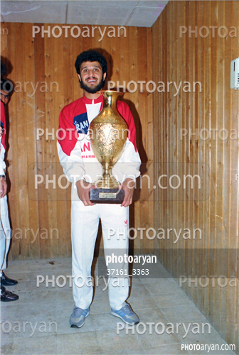 بازیکنان دهه های مختلف فوتبال ایران 11-مصطفی قنبرپور,