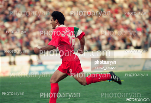 بازیکنان دهه های مختلف فوتبال ایران 18-مهدی مهدوی کیا,