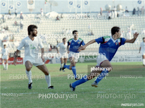 بازیکنان دهه های مختلف فوتبال ایران 5-شاهرخ بیانی,