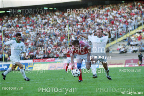 بازیکنان دهه های مختلف فوتبال ایران 11-ادموند بزیک,