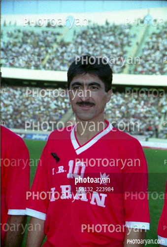 بازیکنان دهه های مختلف فوتبال ایران28-ناصر محمدخانی,