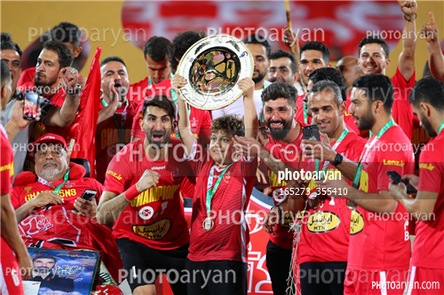 استقلال 1-پرسپولیس 2  (1402/03/10)-علیرضا بیرانوند,طاها بیرانوند,جشن قهرمانی پرسپولیس,
