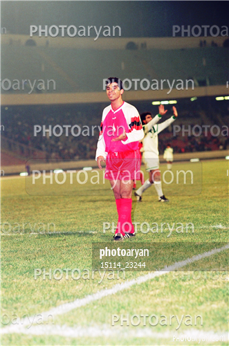 بازیکنان دهه های مختلف فوتبال ایران 2-مجتبی محرمی,