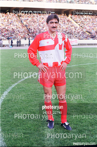 بازیکنان دهه های مختلف فوتبال ایران 1-ناصر محمدخانی,