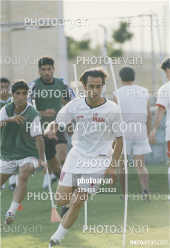 بازیکنان دهه های مختلف فوتبال ایران 38-