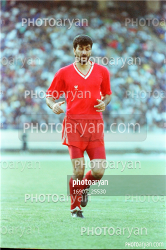 بازیکنان دهه های مختلف فوتبال ایران 1-منوچهر عبداله نژاد,