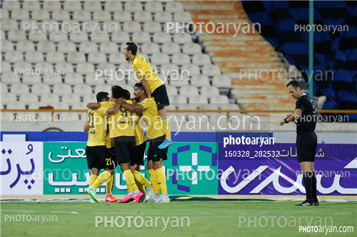 استقلال 0 -سپاهان 2 (1401/05/21)-رامین رضائیان,فرشاد احمدزاده,شهریار مغانلو,سید محمد کریمی,
