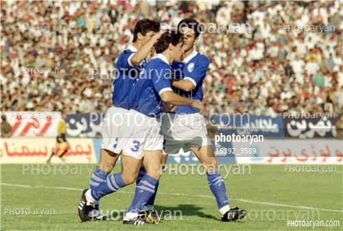 پرسپولیس 1-استقلال 3- 74/05/06-صادق ورمزیار,ادموند اختر,