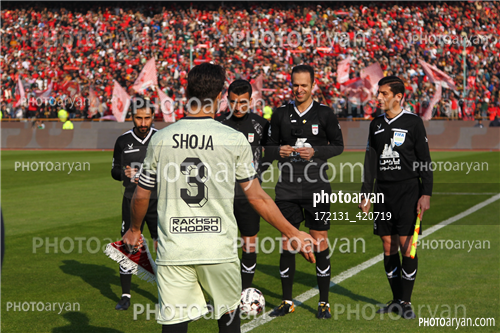 پرسپولیس  2-تراکتور  0    (1403/11/07)-