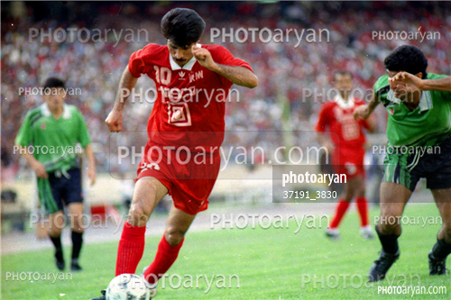 بازیکنان دهه های مختلف فوتبال ایران 11-علی دایی  Ali Daei,مهدی هاشمی نصب,