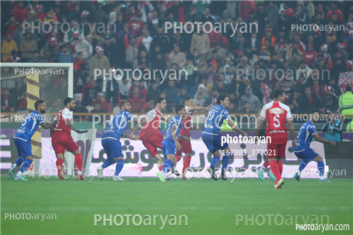 پرسپولیس 1-استقلال 1  (1402/9/23)-