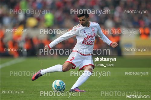 پرسپولیس 3- تراکتورسازی تبریز‎ (95/11/17)0-محمد ایران پوریان,