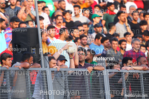 نساجی مازندران 0-پرسپولیس 4 (1402/02/28)-تماشاگران,