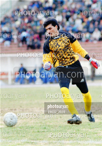 بازیکنان دهه های مختلف فوتبال ایران 3-محمودخوراکچی,