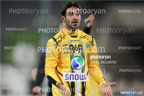 پرسپولیس 2-سپاهان اصفهان  1-شجاع خلیل زاده,