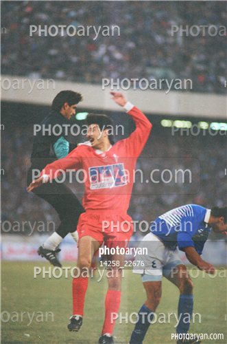 بازیکنان دهه های مختلف فوتبال ایران 1-بهزاد داداش زاده,علی دایی  Ali Daei,بهزاد غلامپور,دربی,