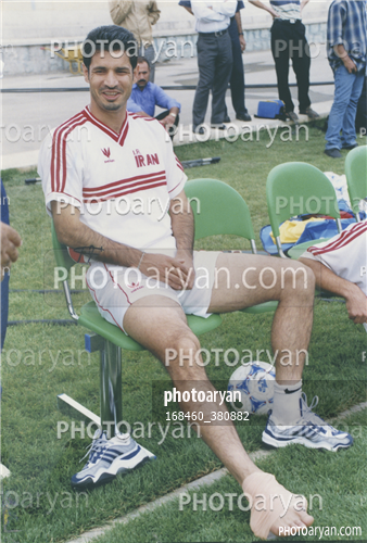 بازیکنان دهه های مختلف فوتبال ایران 38-