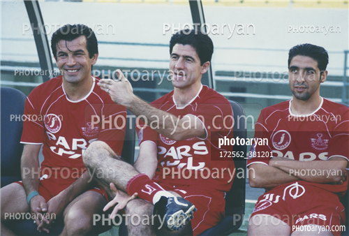 بازیکنان دهه های مختلف فوتبال ایران 40-حمید استیلی,کریم باقری,