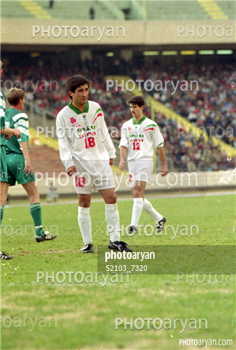 بازیکنان دهه های مختلف فوتبال ایران 12-خداداد عزیزی  Khodadad Azizi,کریم باقری,