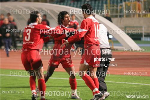 پرسپولیس 1-استقلال اهواز 0  (1384/09/04)-