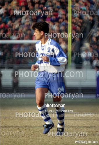 استقلال 0 -پرسپولیس 0 (1374/10/08)-