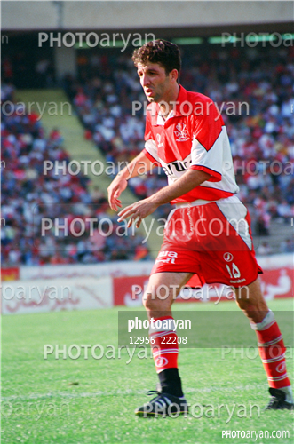 بازیکنان دهه های مختلف فوتبال ایران 1-اسماعیل حلالی,