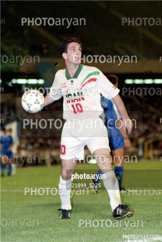 بازیکنان دهه های مختلف فوتبال ایران 7-ادموند بزیک,