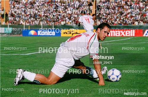 بازیکنان دهه های مختلف فوتبال ایران 2-علی کریمی Ali Karimi,
