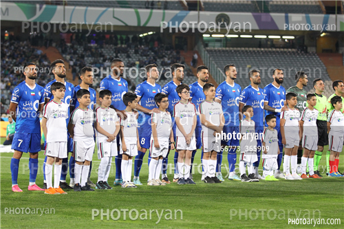 استقلال 3-هوادار 2  (1402/07/28)-