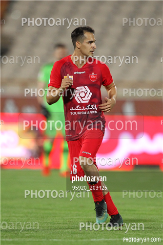  پرسپولیس 0-ذوب آهن 1 (99/05/17)-سعید حسین پور,