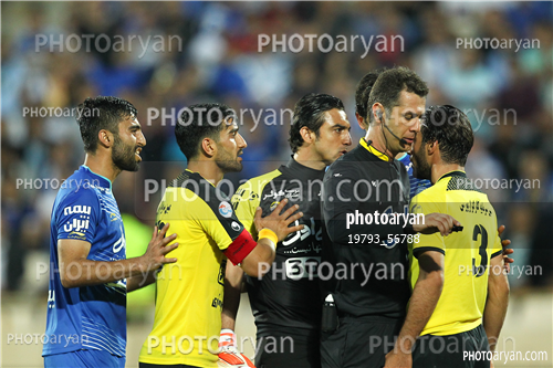 استقلال 2-سپاهان اصفهان 1-96/02/14-سید مهدی رحمتی,شجاع خلیل زاده,احسان حاج صفی,کاوه رضایی,محمدحسین زاهدی فر,