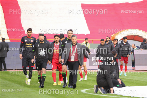 پرسپولیس 2-تراکتور 0  (1402/12/02)-