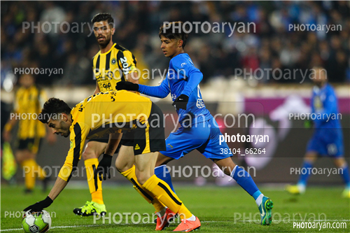 استقلال 3-سپاهان اصفهان  0 (96/09/15)-سعید آقایی,مهدی قایدی,