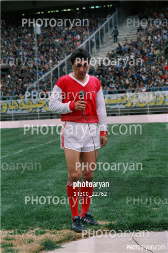 بازیکنان دهه های مختلف فوتبال ایران 1-ناصر محمدخانی,