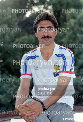 بازیکنان دهه های مختلف فوتبال ایران 7-ناصر محمدخانی,