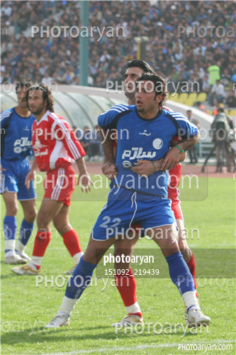 پرسپولیس 0-استقلال 0 (1384/12/19)-