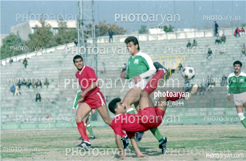 بازیکنان دهه های مختلف فوتبال ایران 5-رضا شاهرودی,