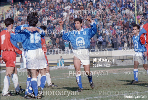 بازیکنان دهه های مختلف فوتبال ایران 12-محسن گروسی,