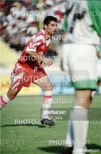 بازیکنان دهه های مختلف فوتبال ایران 3-مجتبی محرمی,
